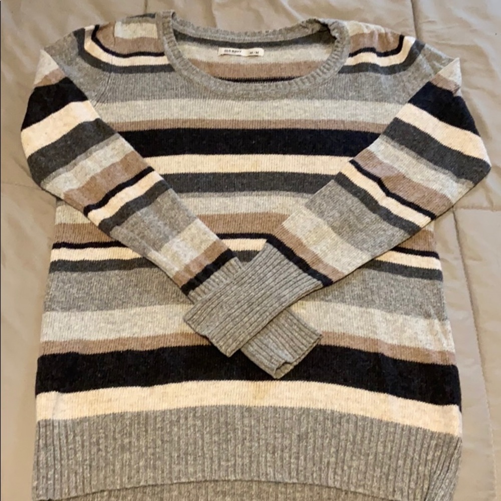 Old navy sweater